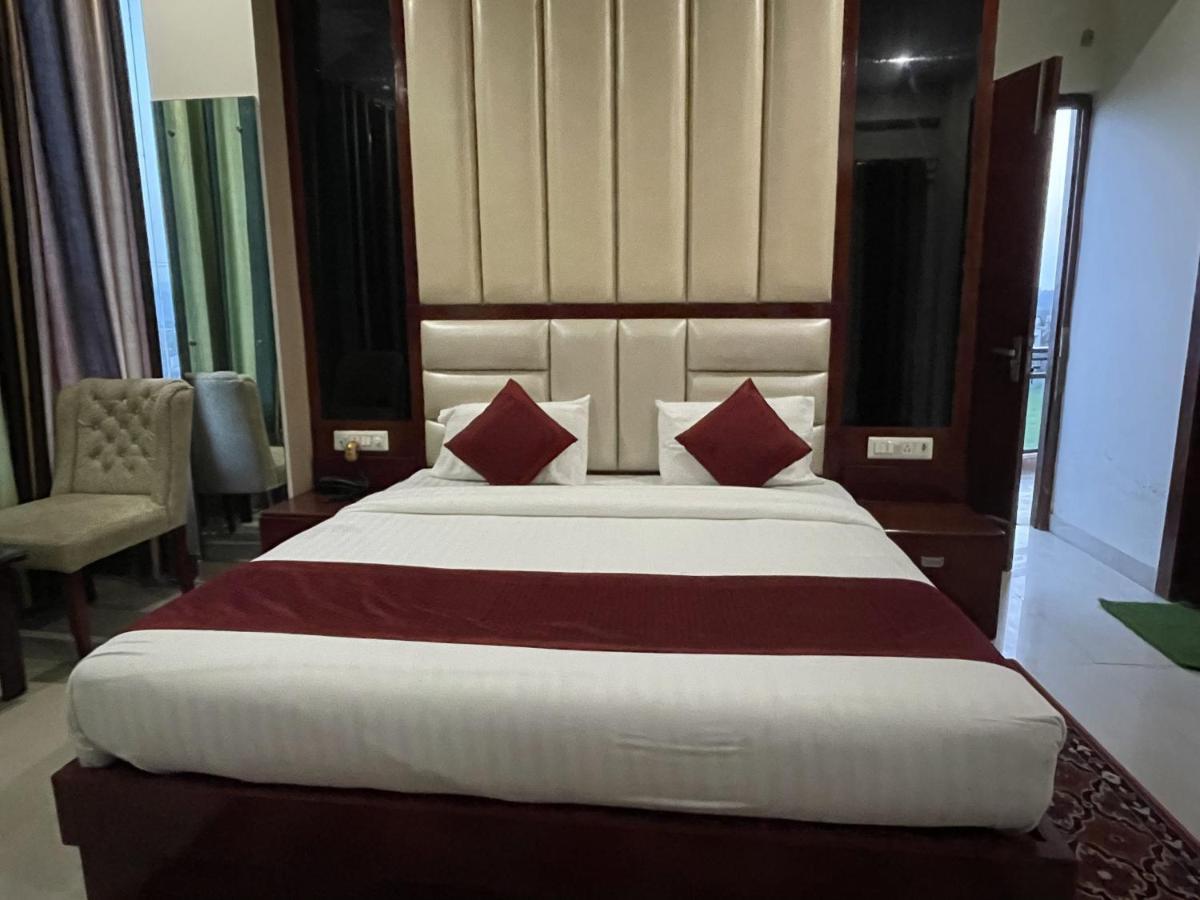 Sumedha G Village Resort And Spa Raiwala ภายนอก รูปภาพ